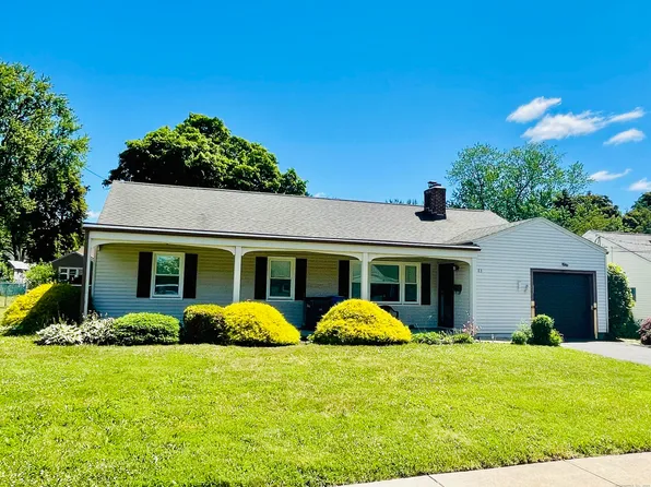 83 Weaver Road, Manchester, CT 06042