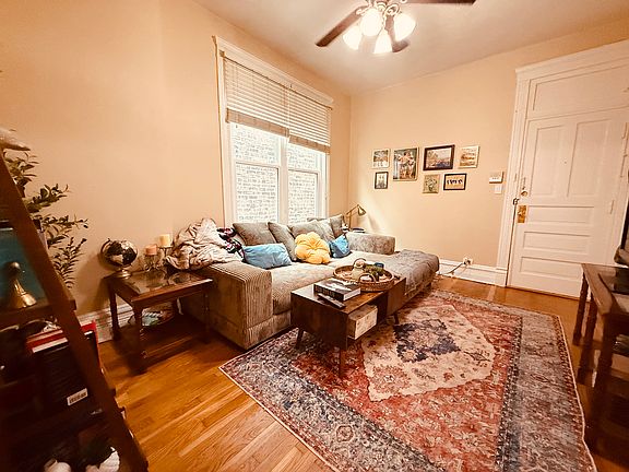 4th image of 2133 N Sheffield Ave APT 3B