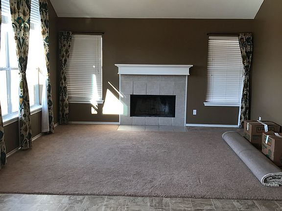 4th image of 1126 E Park Dr