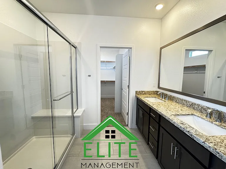 3485 Hampton Dr — Photo 11