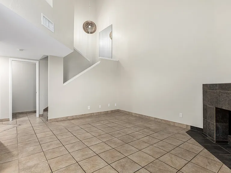 4328 N 36th St #3 — Photo 9