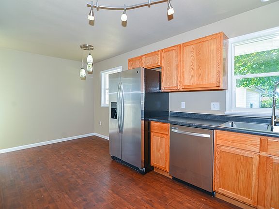 5th image of 1065 Hillview Dr