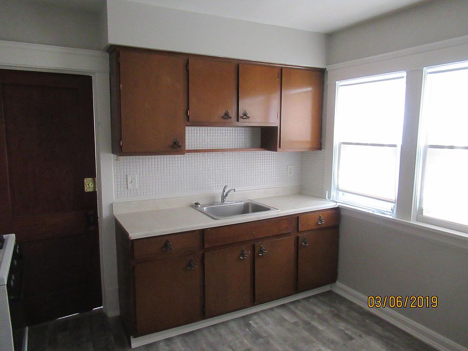 2nd image of 146 East Blvd