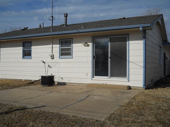 3rd image of 1011 W Summey Ave