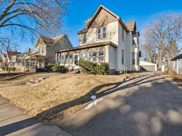 1393 Hewitt Ave, Saint Paul, MN 55104