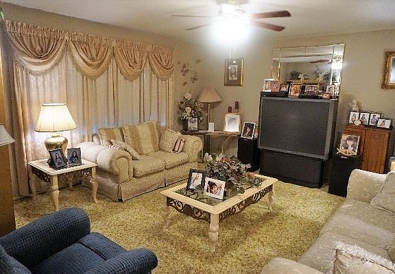 5th image of 1604 N Missouri St