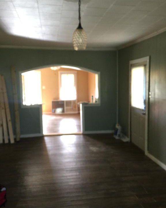 1st image of 708 Rosalie St