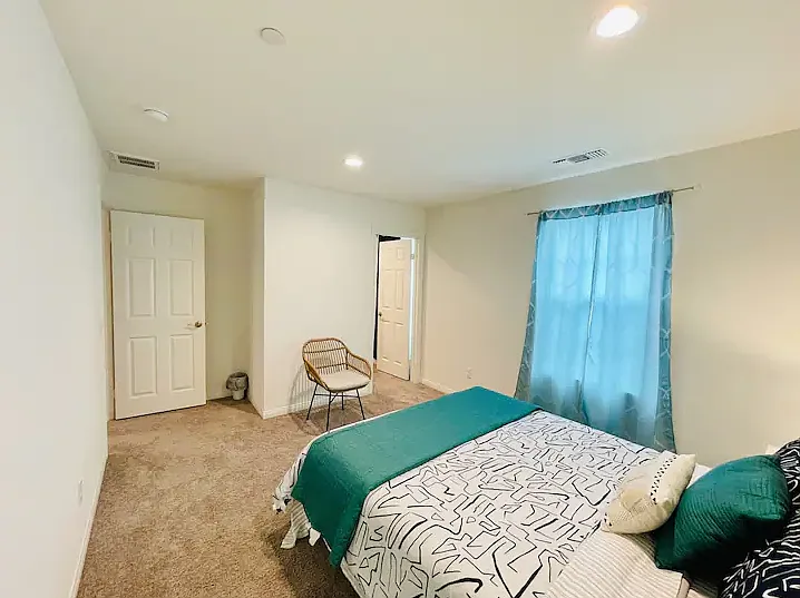 21202 Broken Stone Ct — Photo 7
