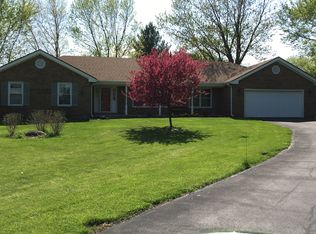 4N320 Derby Ln, St Charles, IL