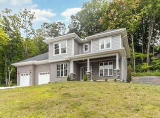 9658 Waxwing Dr, Cincinnati, OH 45241