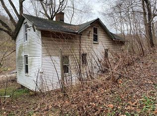 3704 Crooked Run Rd, North Versailles, PA 15137