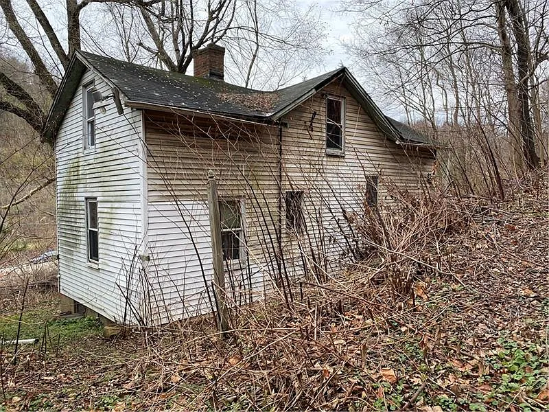 3704 Crooked Run Rd photo 1