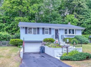 28 Sterley Ave, Saugerties, NY 12477