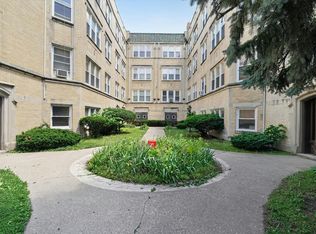 7011 S Merrill Ave Unit 7017-305, Chicago, IL 60649