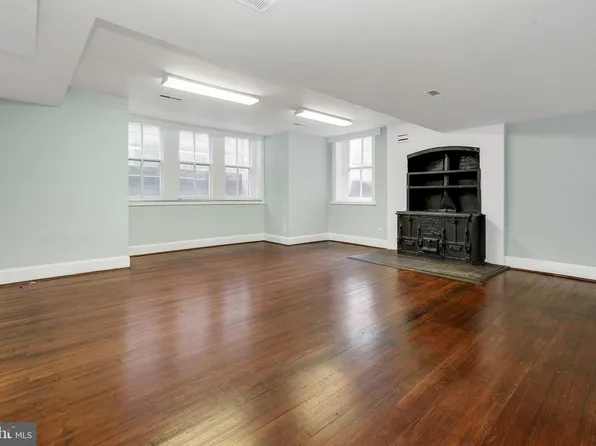 10 W Madison St #1, Baltimore, MD 21201