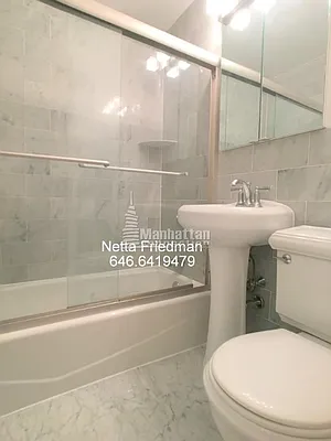 Rented by Manhattan Connection | media 19