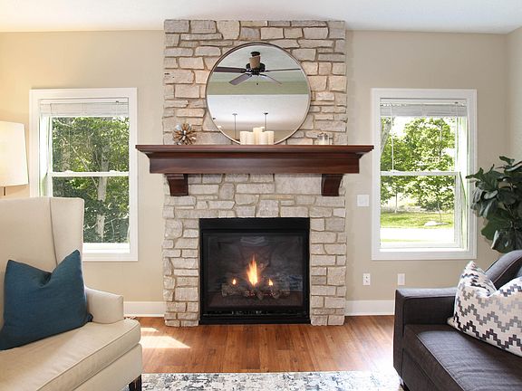 4th image of 4284 Veranda Dr NE