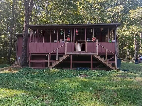 2nd image of 265 Stockdale Cir