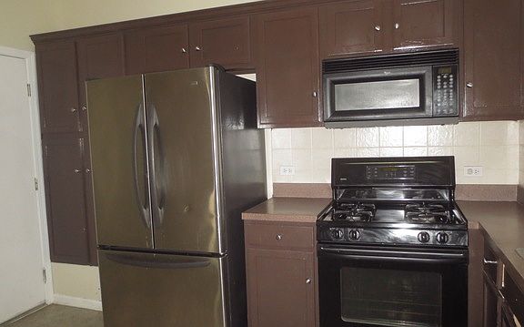 2nd image of 7443 Grandview Ct