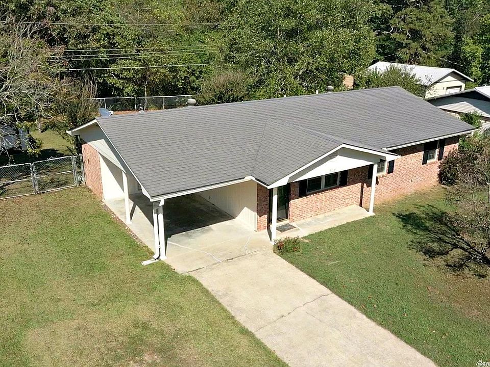 1st image of 707 Meadowbrook Dr