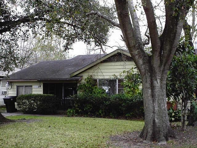 1st image of 7019 Sherwood Dr