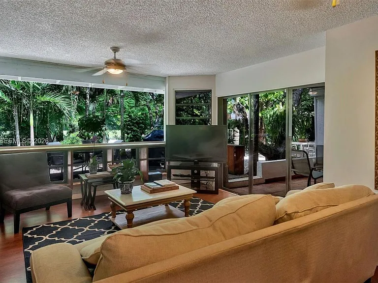 5845 SW 88th St — Photo 12