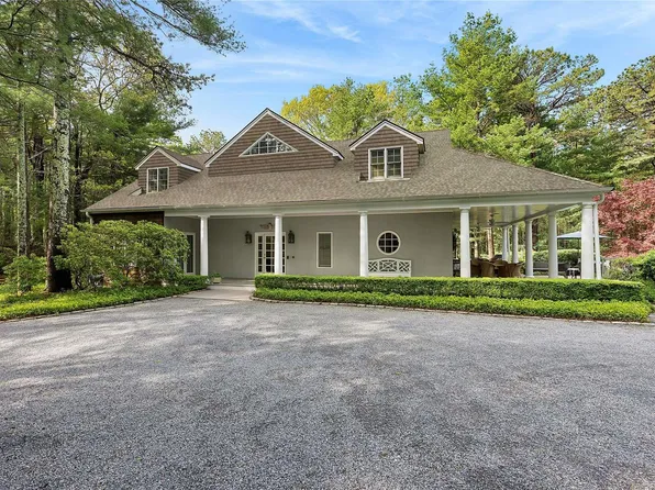 8 Bull Path Close, East Hampton, NY 11937