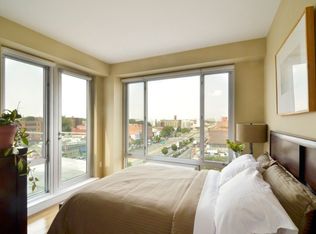 8655 Broadway APT 301, Elmhurst, NY 11373