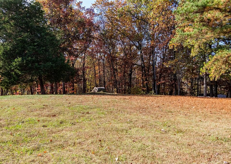1st image of 363 Knollwood Dr