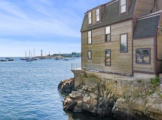 137R Front St, Marblehead, MA 01945
