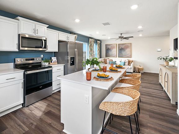 4th image of 2043 W Pleasant Ave #19