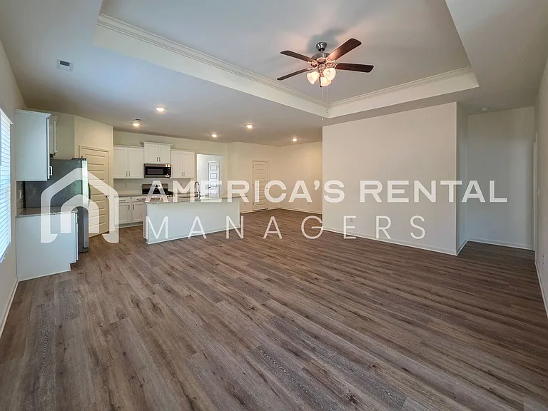 318 Ashland Dr SW — Photo 37