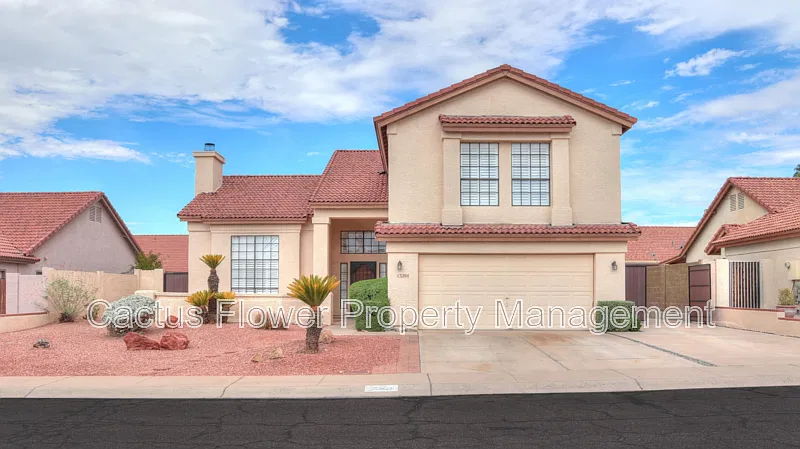 4 bed, 3.5 bath, 2844 sqft, $2,595 — Photo 1