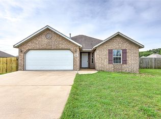1023 Raspberry St, Elkins, AR 72727