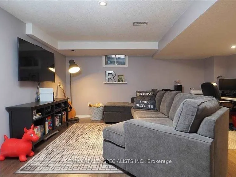 110 Highland Rd W #127 — Photo 14