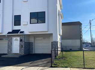 39 E Shore St, Keansburg, NJ 07734