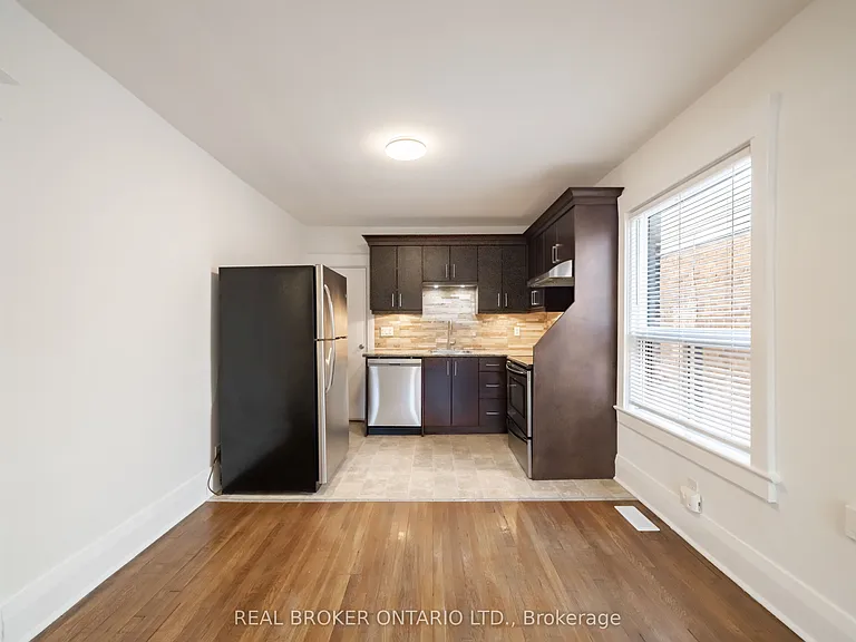 542 Glebeholme Blvd #MAIN — Photo 9