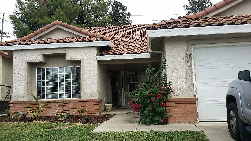 9105 Stinson Beach Way photo 1