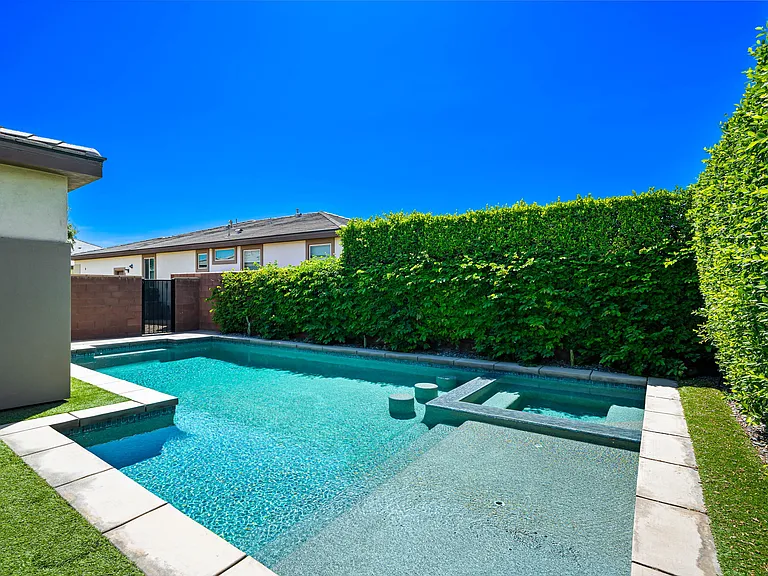 82420 Cathedral Canyon Dr — Photo 35