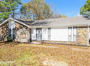 6310 Scarletcrest Ln, Memphis, TN 38115