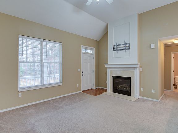 3rd image of 305 Brookwood Dr W