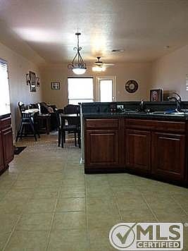 3rd image of 4801 Bluebird Ln