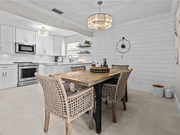 3rd image of 260 Lanchester CT #36