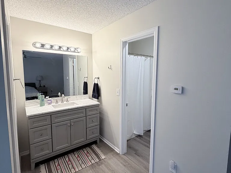 1404 Adriel Dr #1 — Photo 12
