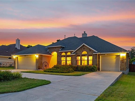 3rd image of 1505 Rocky Mound Ln