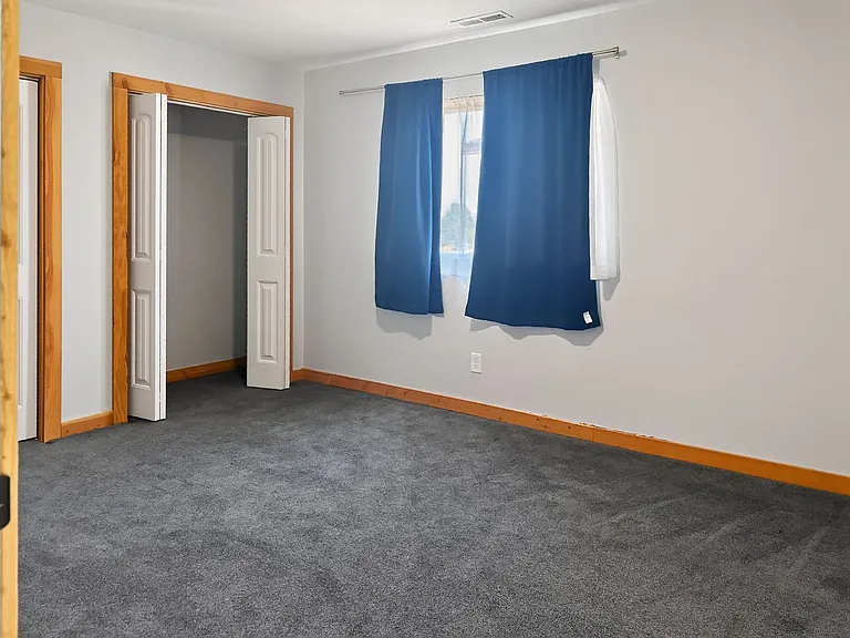 2909 Elderberry Ave — Photo 3