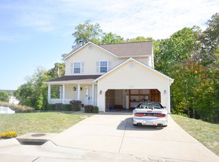 2942 Greenmont Ct, Imperial, MO 63052