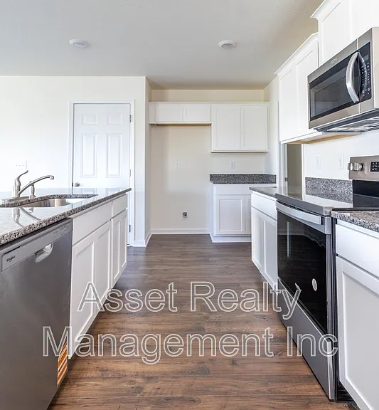 2063 Southwood Cir — Photo 14