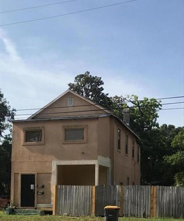 2nd image of 1410 Golfair Blvd