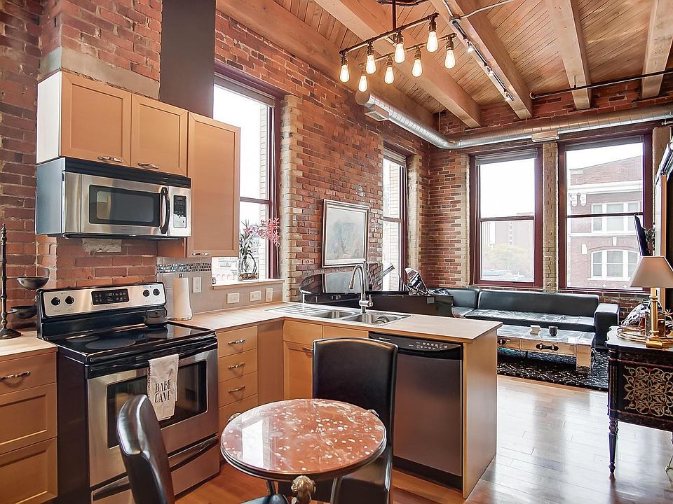 1st image of 150 E Main St APT 410